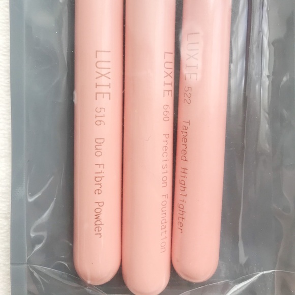 NWT Luxie BC Classic Face Set - Picture 3 of 7